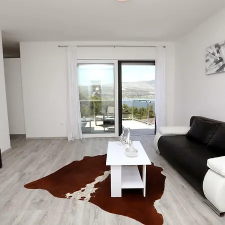 Apartment Tokla *