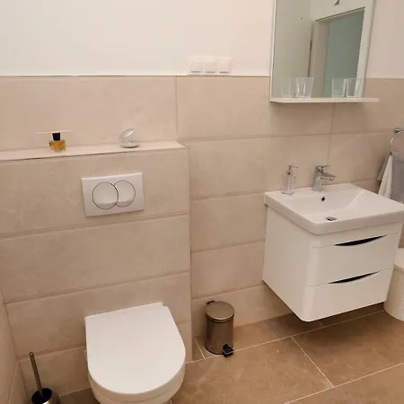 Tokla Apartment *