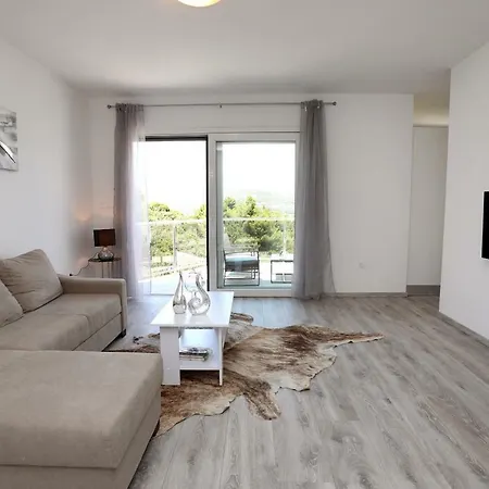 Apartment Tokla